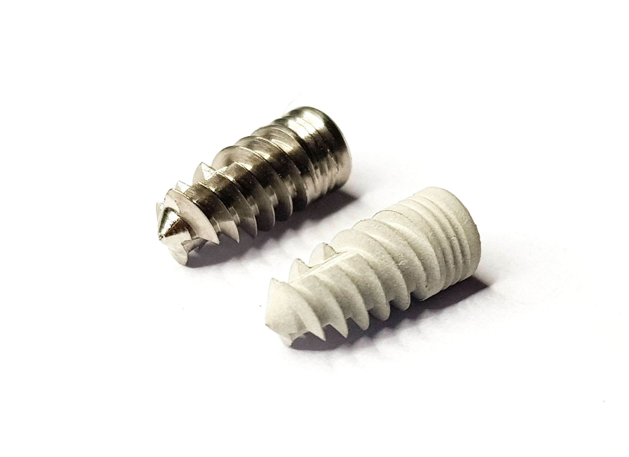 Rivestimento bioceramico innovativo per impianti medici