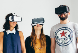 Logo La Realtà Virtuale Immersiva per le industrie creative