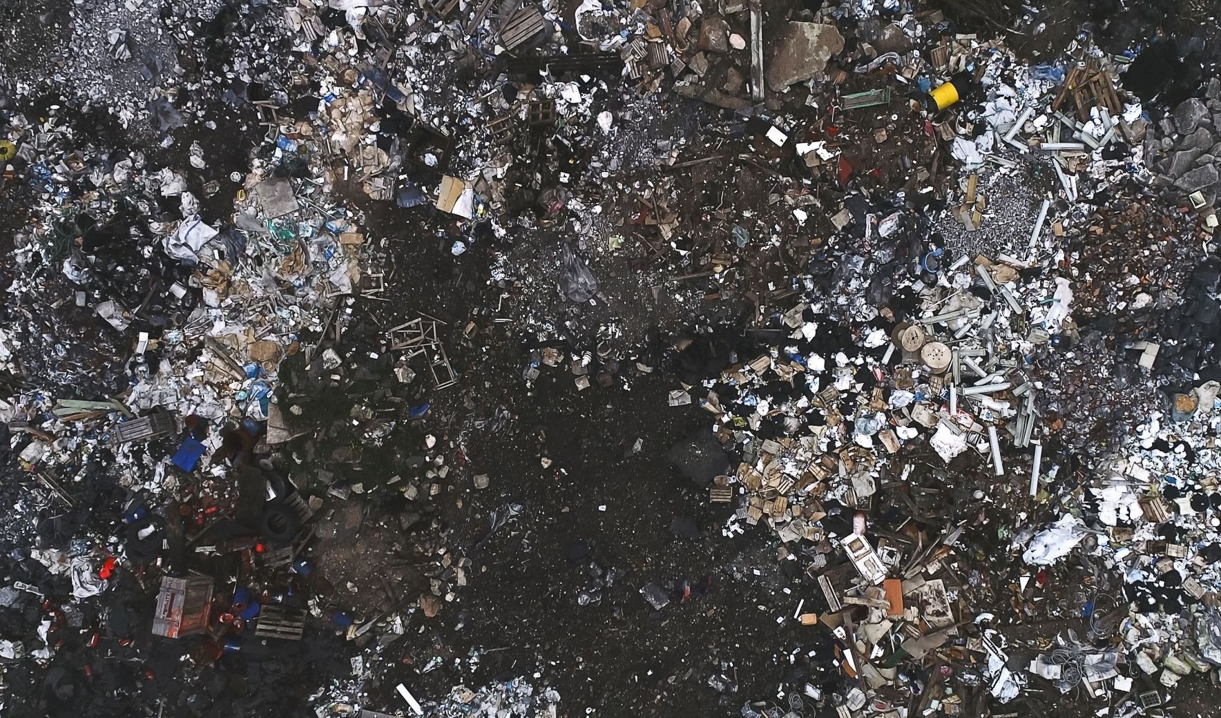 AI and satellites to detect illegal landfills with 90% accuracy